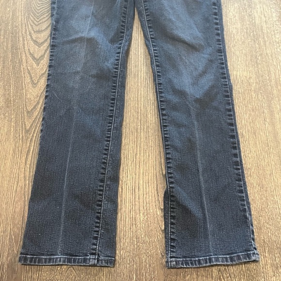 Levi's 505 Straight Leg Jeans Pockets Regular Fit Denim Dark Wash Size 4 Short - Picture 2 of 13